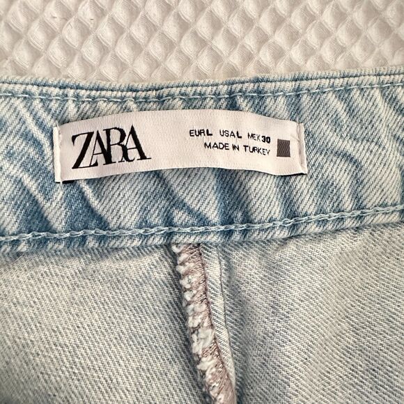 High Rise Waist Gold Button Straight Leg Jeans Denim Pants Sz Large - Picture 10 of 10